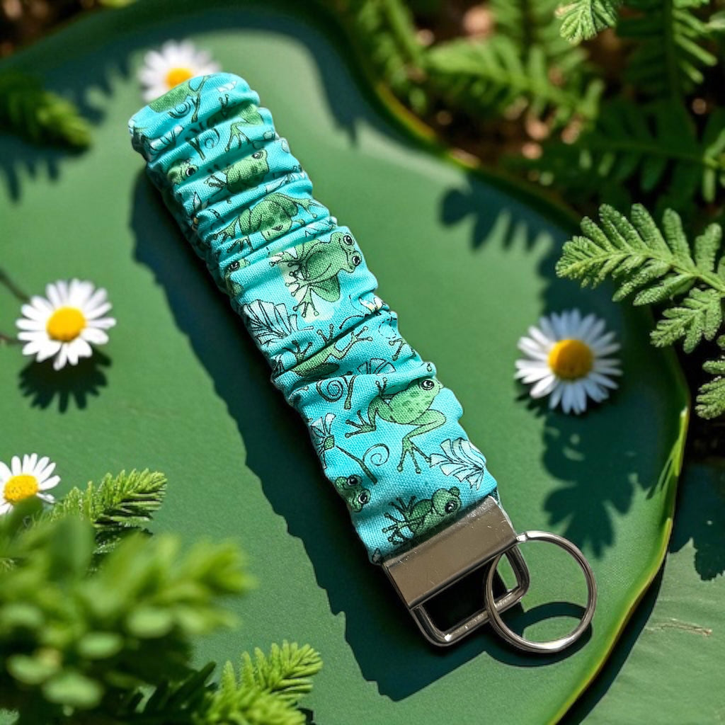 Cute Frog Wristlet Keychain